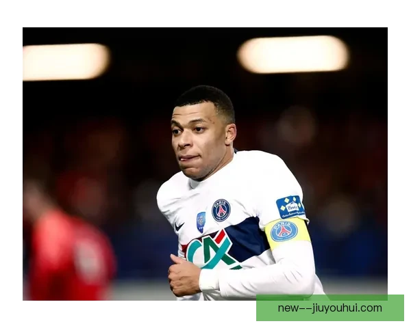 从战术定位到心理压力全面解析姆巴佩状态低迷的深层原因与未来走向