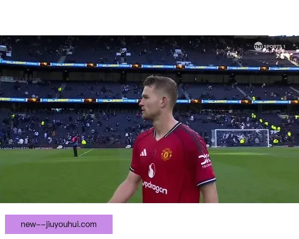 曼联官方确认德里赫特因沟通问题正在调整状态